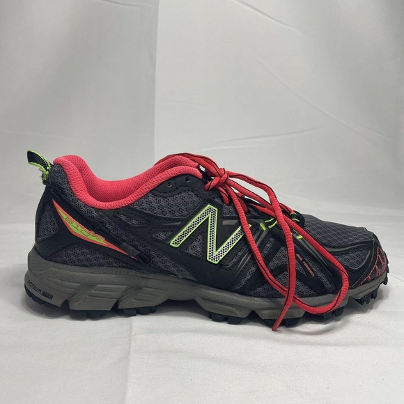 New Balance Shoes New Balance V2 Trail Womens Size 65
